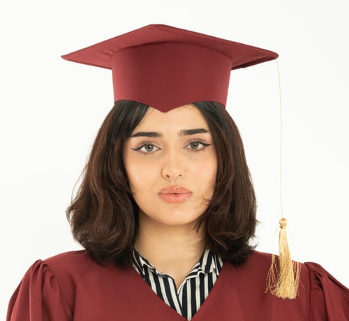 كاب تخرج مطرز فاخر مثلث | مريولي أحلا