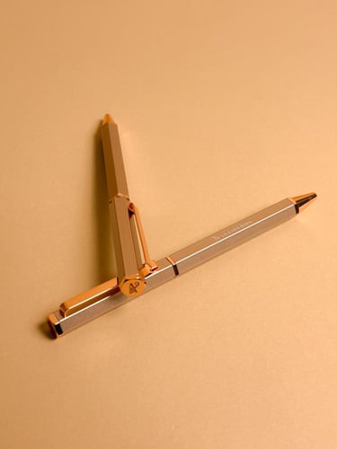 قلم حبر | ink pen