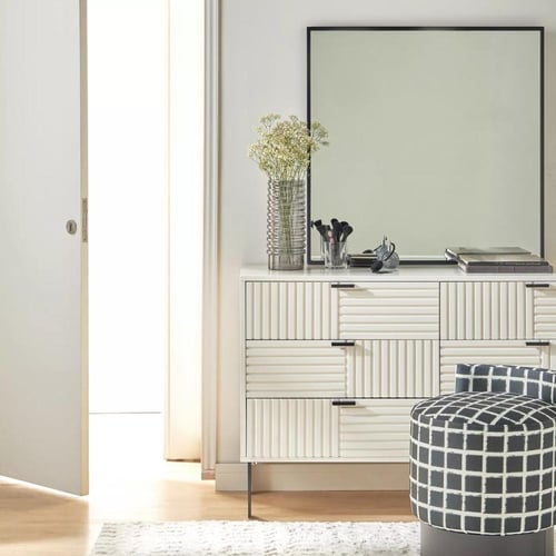 تسريحة مع وحدات تخزين