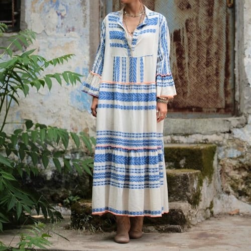 فستان طويل بطبعات