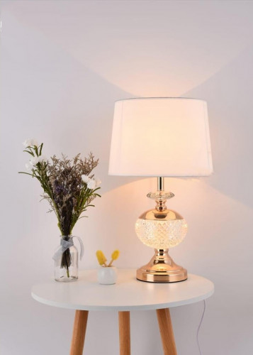 أبجورة طاوله