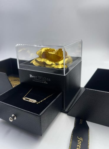 قلادة التميز ( الوردة المطلية ذهب 24 )