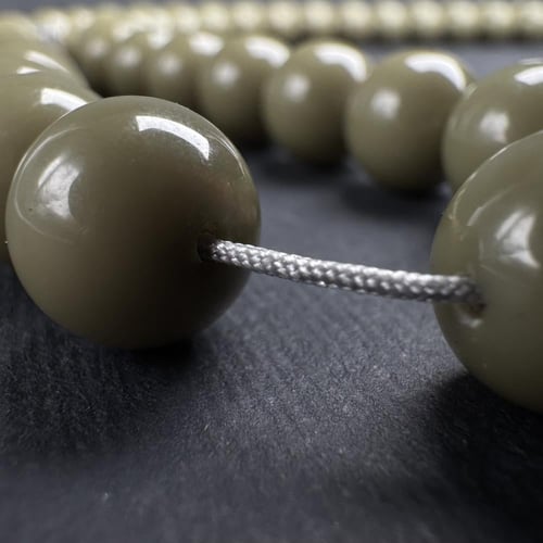 فستقي برمادي - طربزونة وفواصل فضة