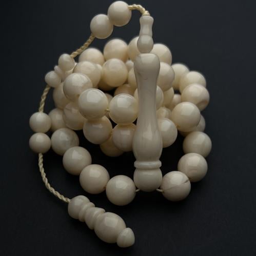 عاجي تمليكة