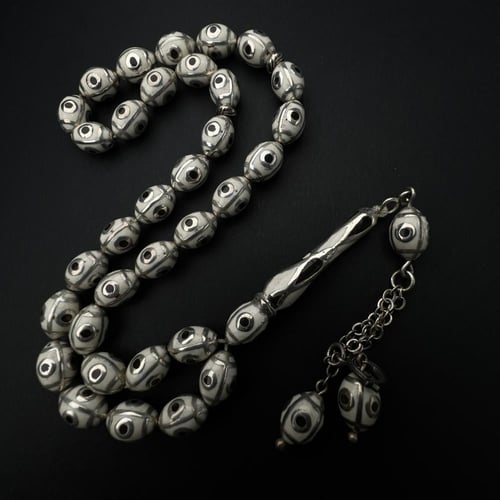 مقفص بيضاوي - أسود