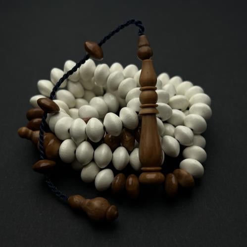 قلاليث بطقم كوك حليبي