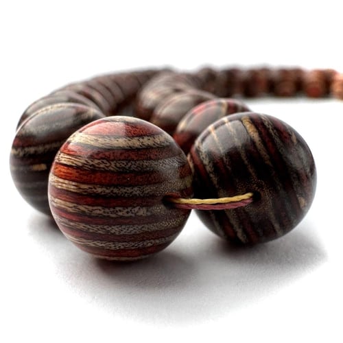 خشب مضغوط - احمر وبيج