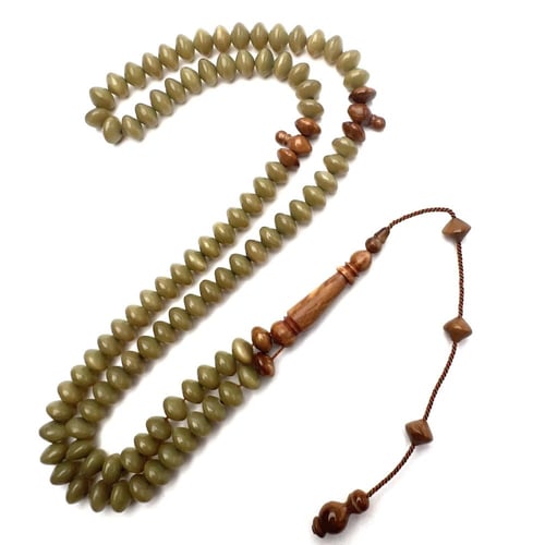 قلاليث بطقم كوك فستقي