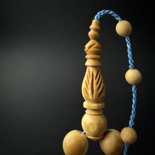 خشب الزيتون منقوش - دائري