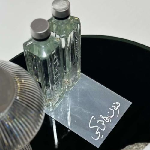 قاعدة اكرليك للماء والمشروبات