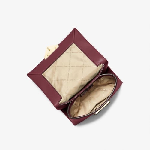 شنطة مايكل كورس