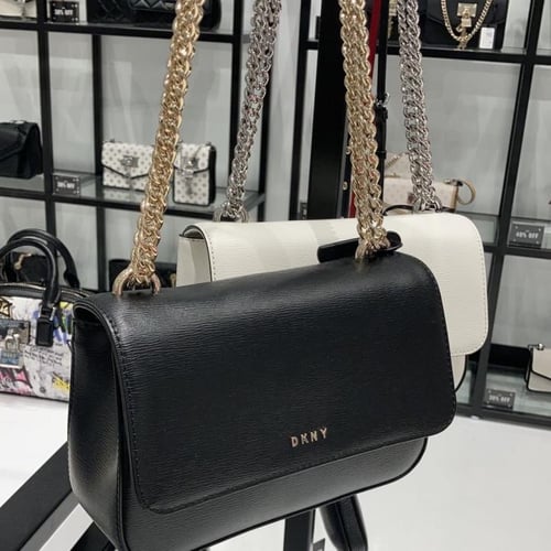 شنطة اسود ماركة دكني