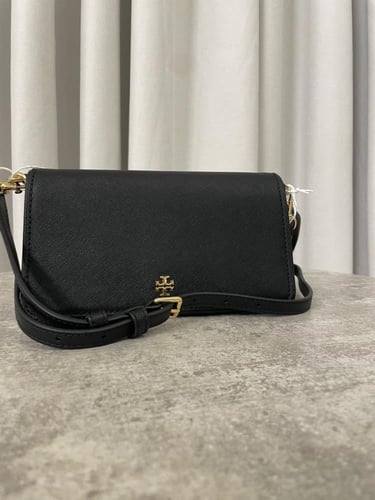 شنطة من توري بورش اسود