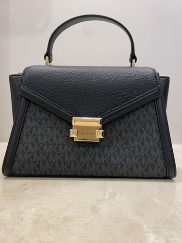 شنطة مايكل كورس