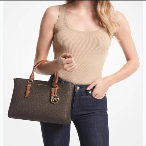 شنطة مايكل كورس