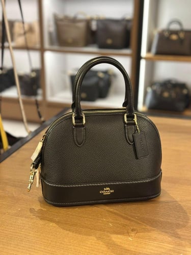 كروس بودي كوتش اللون اسود