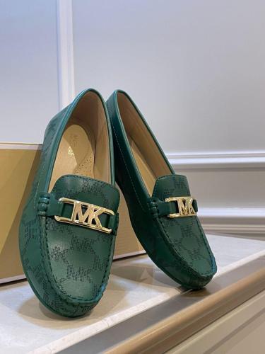 شوز اخضر مايكل كورس 5.5= 36