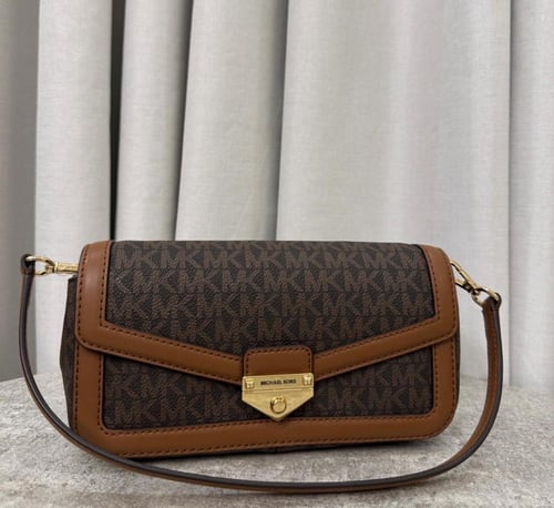 شنطة كتف مايكل كورس بني