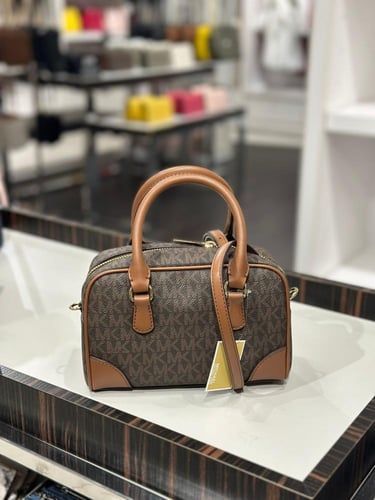 كروس بودي مايكل كورس بني