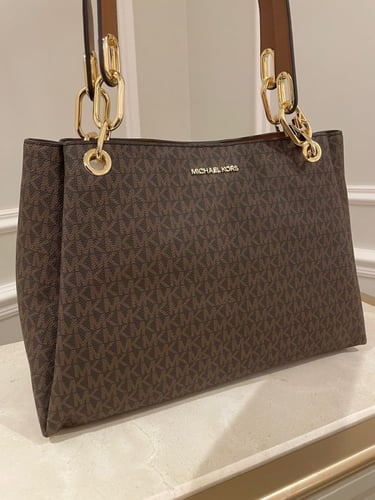 شنطة مايكل كورس بدون ملحقات