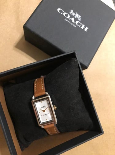 ساعة كوتش لون جملي مقاس 24mm