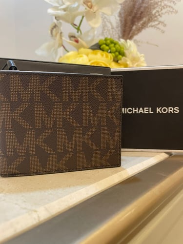 بوك مايكل رجالي بني بدون ملحقات