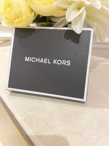 بوك مايكل كورس رجالي بدون كيس