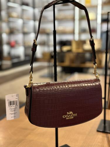 شنطة جلد كتف من كوتش