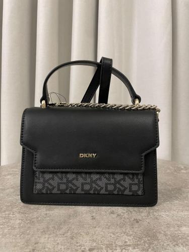 شنطة دكني اسود لوقو فضي