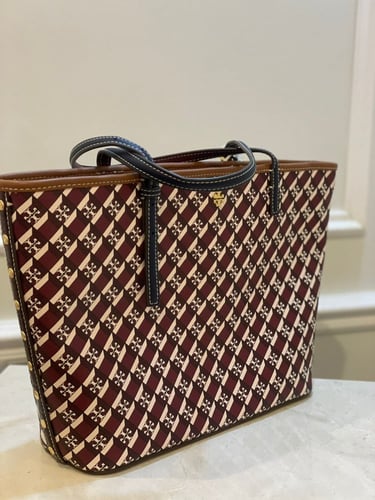 شنطة توري بورش توت