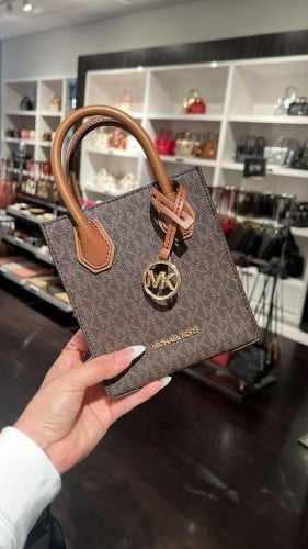 كروس بودي مايكل كورس