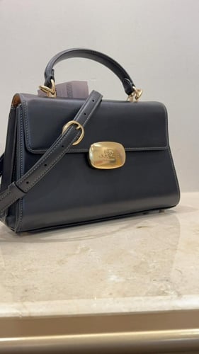 شنطة كوتش اسود