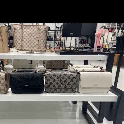 شنطة ماركة دكني