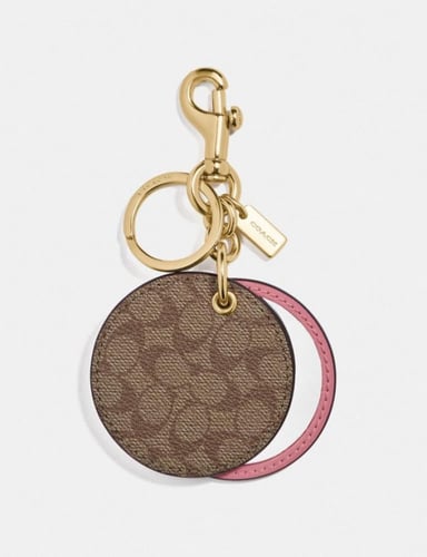 ميدالية ماركة كوتش