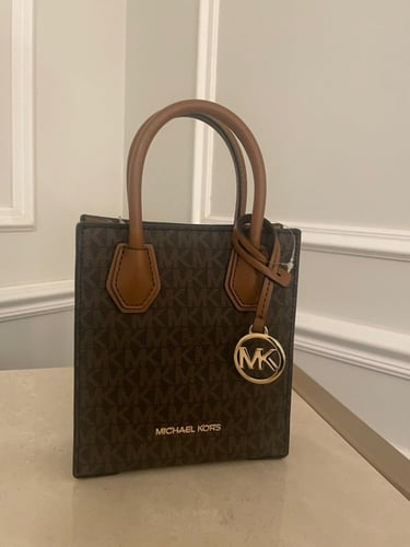 كروس بودي مايكل كورس