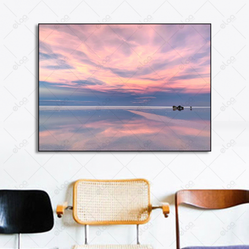لوحة فنية انعكاس لغروب الشمس في بحيرة المياه الهاد...