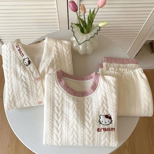 بجامة هيلوكيتي 3 قطع