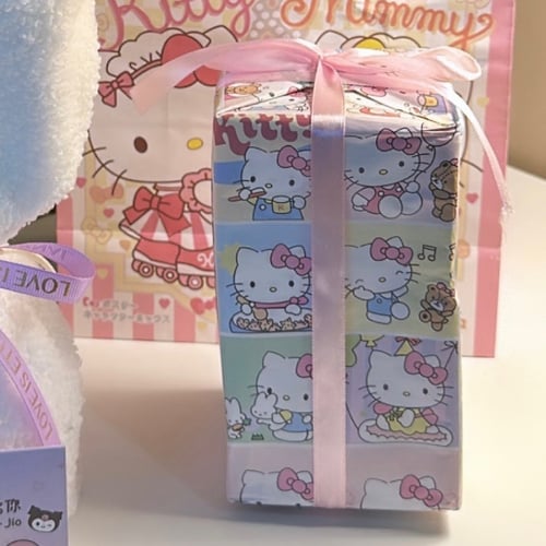 باقة كرومي + كوب هيلوكيتي