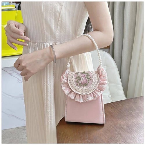 شنطة بتصميم فكتوري