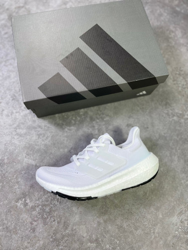 Adidas Ultraboost 23