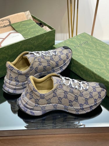 Gucci Run Sneakers