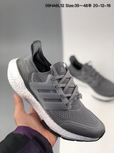 Adidas UltraBoost 21