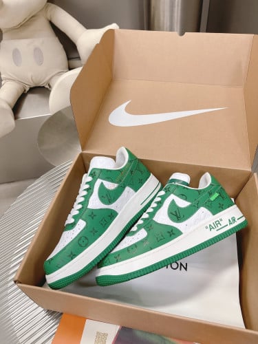 Louis Vuitton Nike Air Force 1 Low (MQ)