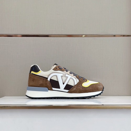 Valentino Garavani VLOGO PACE LOW-TOP SNEAKER