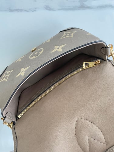 Diane Louis Vuitton bag