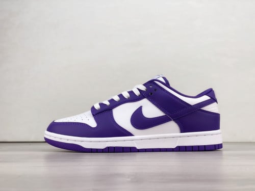 ‏Nike Dunk Low