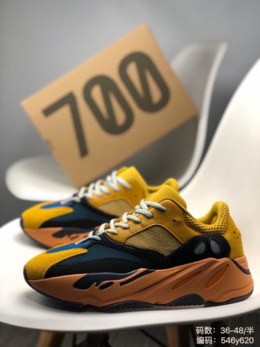 Adidas Yeezy Boost 700