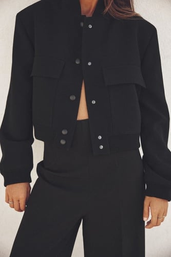 جاكيت من زارا مقاس ميديم