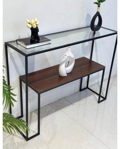 مدخل كونسول اسود