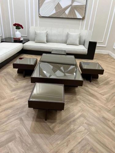 طقم طاولات ارضي قهوة وخدمة بتصميم عصري – سطح مرآة...